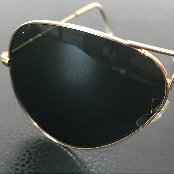 Ray Ban Aviator Classic Polished Gold Black With Case - Picture 8 of 16